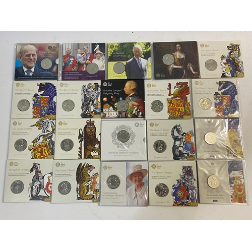 699 - A COLLECTION OF TWENTY ROYALTY THEMED ROYAL MINT PRESENTATION £5.00 COINS. A collection of Royalty t... 