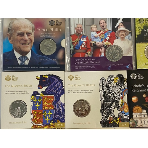 699 - A COLLECTION OF TWENTY ROYALTY THEMED ROYAL MINT PRESENTATION £5.00 COINS. A collection of Royalty t... 