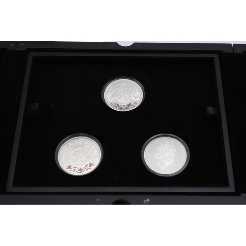 705 - A COLLECTION OF SILVER PROOF AND OTHER RECENT COMMEMORATIVE ISSUES. A collection of recent commemora... 