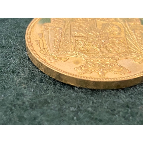 791 - A WILLIAM IV GOLD PROOF TWO POUND COIN. A William IV Proof Two Pound gold coin, bare heard r, revers... 