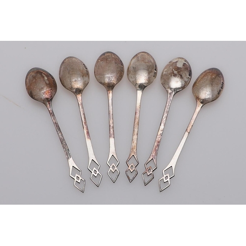 38 - MISCELLANEOUS CASED SETS:-. a reproduction Puritan spoon, a set of six tea/ coffee spoons with openw... 