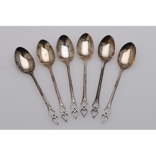 38 - MISCELLANEOUS CASED SETS:-. a reproduction Puritan spoon, a set of six tea/ coffee spoons with openw... 