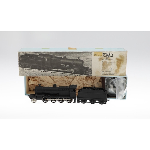 637 - BOXED RAILWAY LOCOMOTIVES - BACHMANN, HORNBY & OTHERS. A boxed Bachmann Class 7F locomotive and tend... 