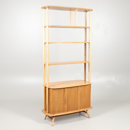 669 - LARGE ERCOL VINTAGE 'GIRAFFE' ROOM DIVIDER. A light elm and beech room divider, with two adjustable ... 