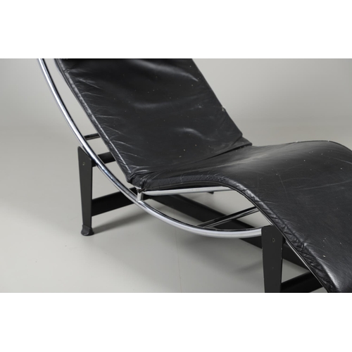 682 - AFTER 'LE CORBUSIER' A DESIGNER LEATHER & CHROME RECLINING LOUNGE CHAIR. A 'LC4' lounge chair with t... 