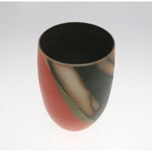 771 - SUZANNE BERGNE (BORN 1939) - LARGE PORCELAIN VASE. A large slender tapering porcelain vase, with pea... 