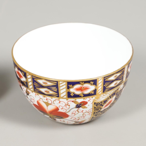 801 - A ROYAL CROWN DERBY IMARI TEA SET. pattern 2451, twelve person setting, comprising cups and saucers,... 