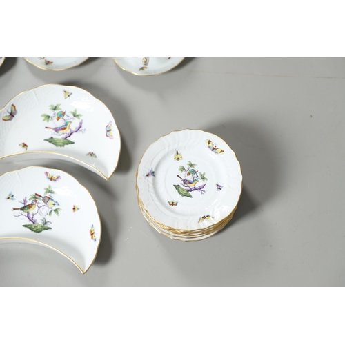 802 - HEREND TEA SERVICE - ROTHSCHILD BIRD. A Herend service in the Rothschild Bird design, each piece pai... 