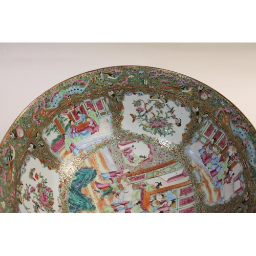 830 - LARGE 19THC CHINESE CANTONESE BOWL & WOODEN STAND. A large 19thc Chinese Cantonese bowl, the interio... 