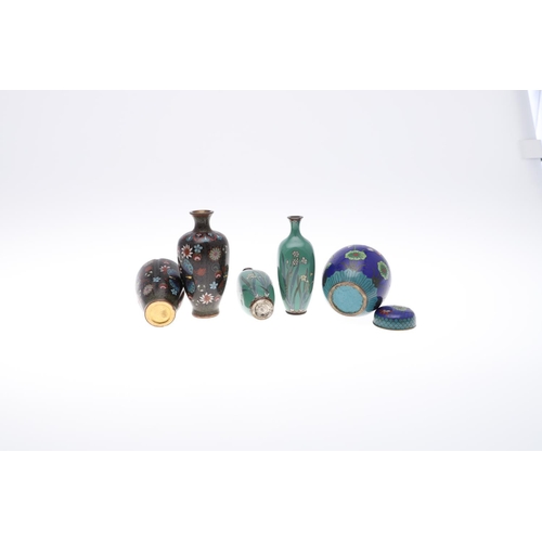 836 - COLLECTION OF JAPANESE CLOISONNE. A large mixed lot including a small pair of vases designed with fl... 