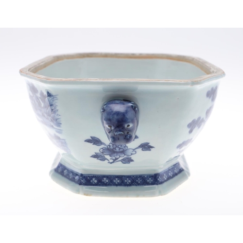 837 - 18THC CHINESE BLUE & WHITE PORCELAIN TUREEN, COVER & MATCHING DISH. Qianlong period (1736-1795), the... 