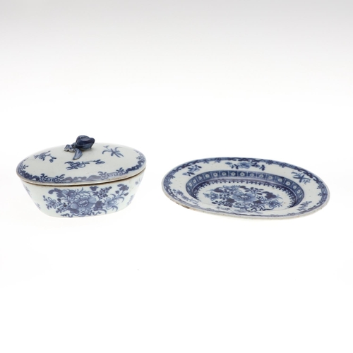 859 - CHINESE MINIATURE BLUE & WHITE TUREEN & DISH. A miniature tureen with oval shaped lid with fruit sha... 