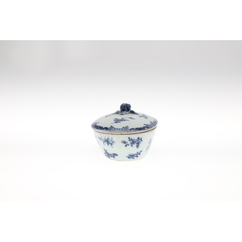 859 - CHINESE MINIATURE BLUE & WHITE TUREEN & DISH. A miniature tureen with oval shaped lid with fruit sha... 