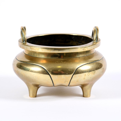 862 - CHINESE BRONZE CENSER. 17th or 18thc with a pseudo early Ming Xuande mark to the rim, the censer wit... 