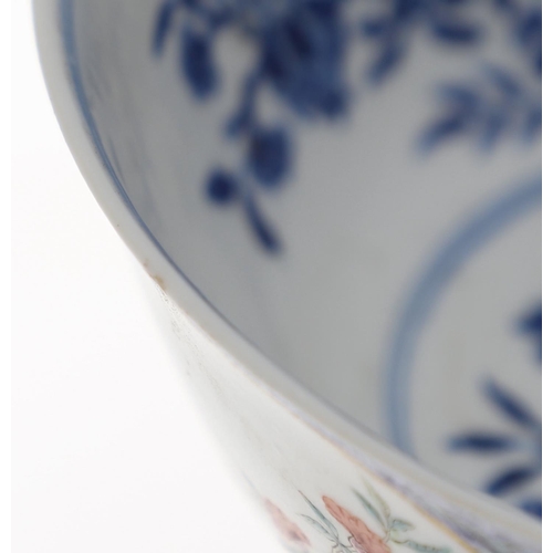 886 - CHINESE DAOGUANG (1820-1850) MARK & PERIOD MEDALLION BOWL. The exterior painted with fruit and flowe... 