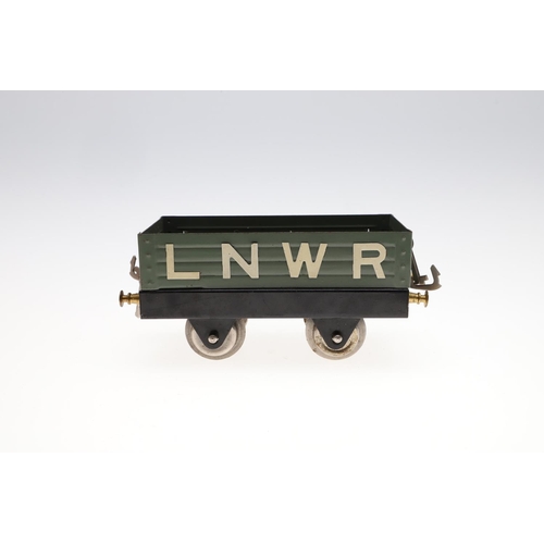 594 - EARLY HORNBY MECCANO 0 GAUGE BOXED WAGONS. Five wagons in original boxes, including GNR Brake Van, H... 