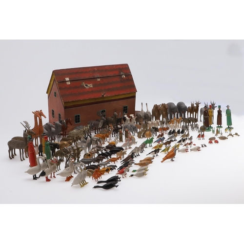 629 - RARE 19THC GERMAN NOAH'S ARK & LARGE QTY OF ANIMALS & FIGURES. A 19thc Noah's Ark, made in pine with... 