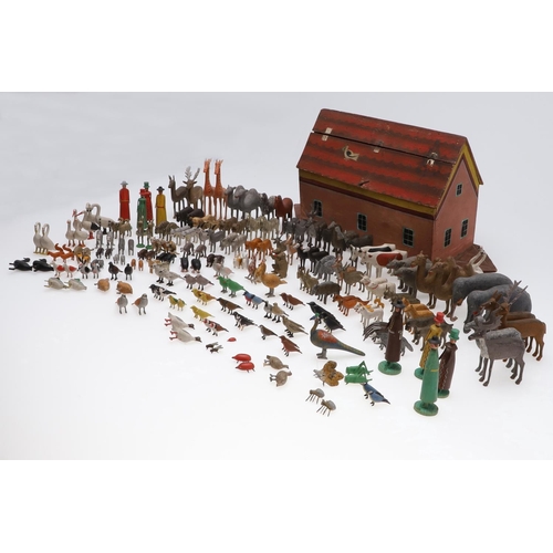 629 - RARE 19THC GERMAN NOAH'S ARK & LARGE QTY OF ANIMALS & FIGURES. A 19thc Noah's Ark, made in pine with... 