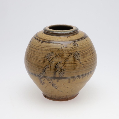 750 - PHIL ROGERS (1951-2020) - STUDIO POTTERY VASE. (d) A globular stoneware vase with a green ash glaze ... 