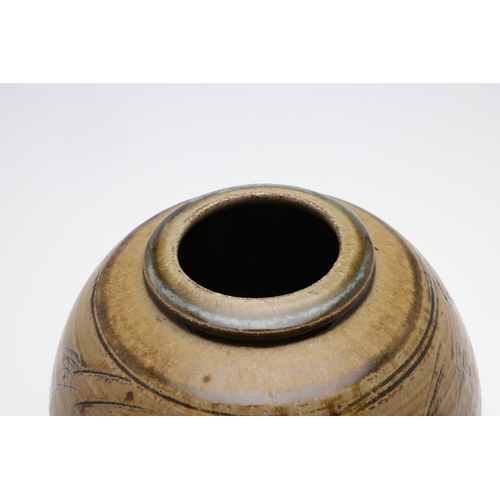 750 - PHIL ROGERS (1951-2020) - STUDIO POTTERY VASE. (d) A globular stoneware vase with a green ash glaze ... 