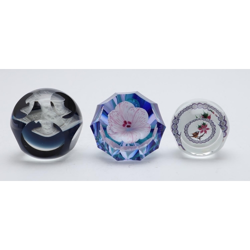 765 - CAITHNESS & WHITEFRIARS GLASS PAPERWEIGHTS - LIMITED EDITION. including Caithness Whitefriars paperw... 