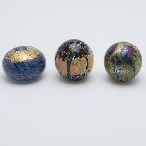 769 - JONATHAN HARRIS - GLASS PAPERWEIGHTS. Three glass paperweights including Eden Gold (made 2013, 6.5cm... 