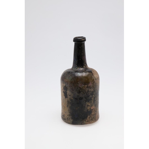 781 - 18THC GLASS SEAL BOTTLE 'ALL SOULS COLLEGE OXFORD', & ANOTHER GLASS BOTTLE. Circa 1760-1770, the oli... 