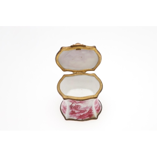 830 - CONTINENTAL PORCELAIN TABLE BOX. The small porcelain box with brass mounts to rim and base, with puc... 