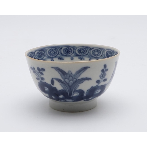 847 - CHINESE 18THC BLUE & WHITE DISH & OTHER ITEMS. An 18thc dish or bowl, painted with an exotic bird pe... 