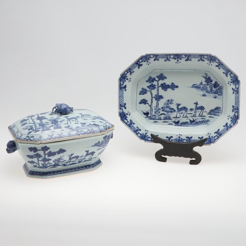 854 - 18THC CHINESE BLUE & WHITE PORCELAIN TUREEN, COVER & MATCHING DISH. Qianlong period (1736-1795), the... 