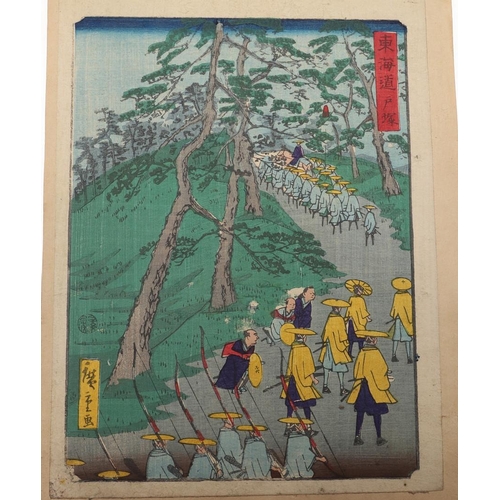 866 - ALBUM OF JAPANESE WOODBLOCK PRINTS - 'TOKAIDO' AFTER UTAGAWA HIROSHIGE. An album with 18 various woo... 