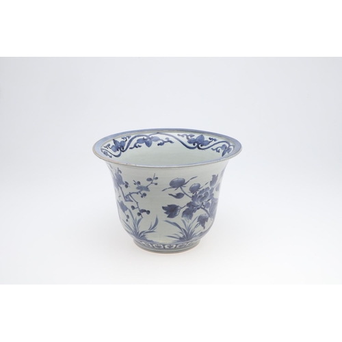 868 - EARLY JAPANESE ARITA PORCELAIN JARDINIERE. Circa 1690-1700, a large blue and white porcelain jardini... 