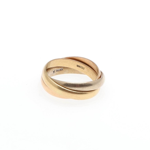 1051 - AN 18CT THREE COLOUR GOLD TRIPLE BAND RING. formed as three interlocking bands, 5.7 grams. Size G.  ... 