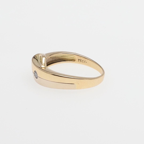 1077 - AN 18CT GOLD AND DIAMOND ABSTRACT RING. set with a circular-cut diamond, 5.2 grams. Size R.  *CR  So... 