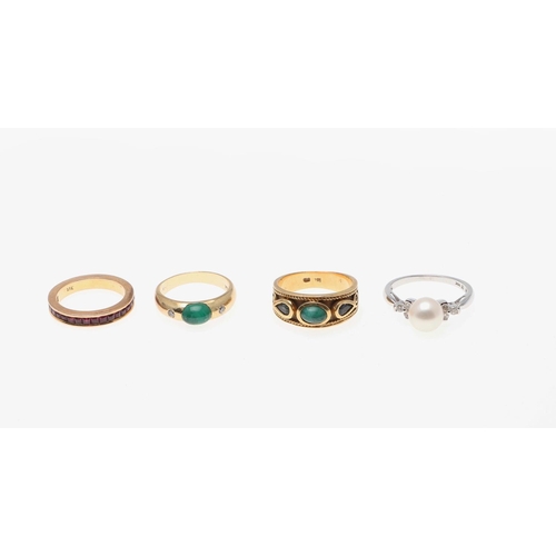 910 - A QUANTITY OF JEWELLERY. including an 18ct gold and gem set ring, 5.8 grams, a pair of gem set and 1... 