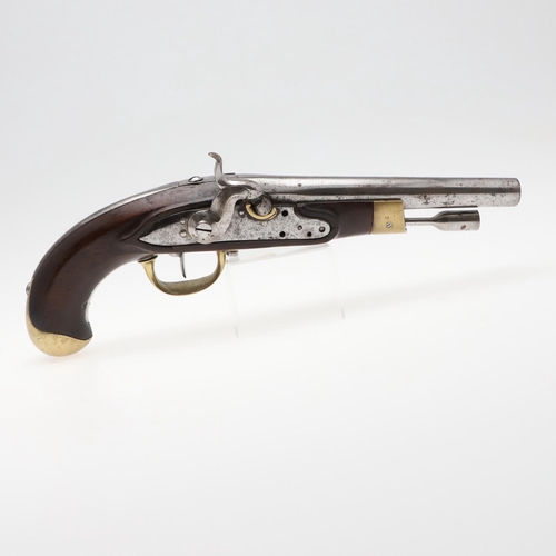 10 - A 19TH CENTURY CONTINENTAL PERCUSSION PISTOL. With a 20cm tapering barrel, with loading tool below, ... 