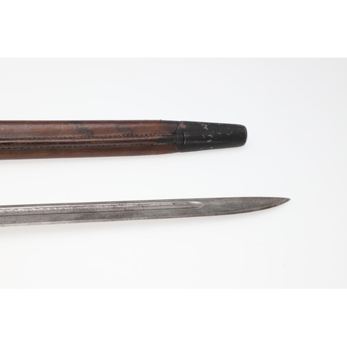 117 - A FIRST WORLD WAR 1907 PATTERN BAYONET AND SCABBARD. With a 43cm single edged fullered blade, the ri... 