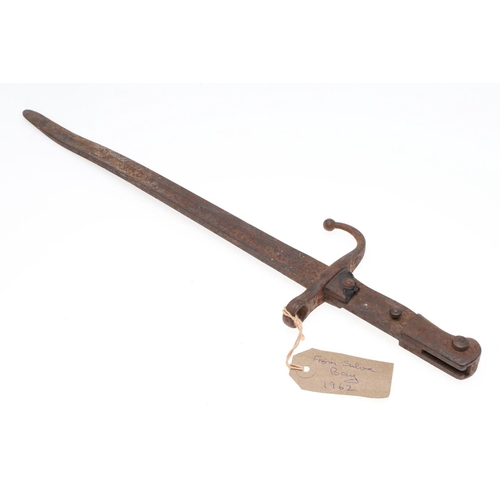 118 - A FIRST WORLD WAR TURKISH BAYONET APPARENTLY FROM 'SULVA' BAY. A First World War Turkish M.1890 bayo... 