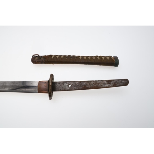 121 - A JAPANESE KATANA IN LACQUERED SCABBARD. MID 20TH CENTURY. A Second World War Japanese Officers Swor... 