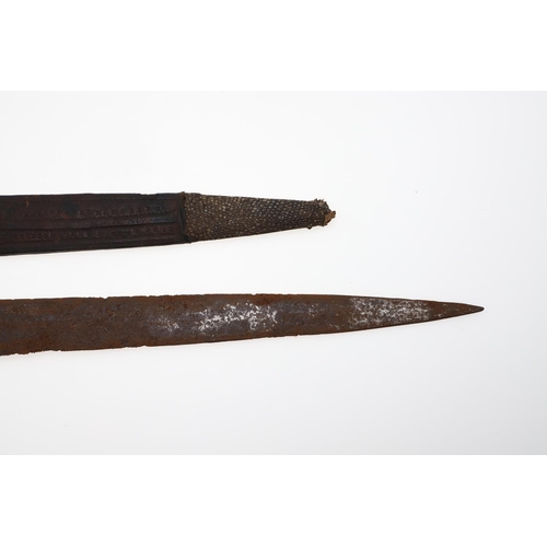 128 - AN AFRICAN LONG-BLADED KNIFE AND LEATHER COVERED SCABBARD. With a 41cm pointed tapering blade with a... 