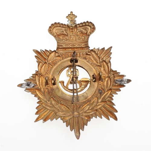 158 - A VICTORIAN DURHAM LIGHT INFANRY HELMET PLATE. A Durham Light Infantry Helmet plate c.1889-1901, sta... 