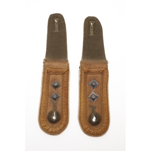 186 - A PAIR OF SECOND WORLD WAR GERMAN AFRIKAKORPS INFANTRY SHOULDER STRAPS. A pair of Afrikakorps Infant... 