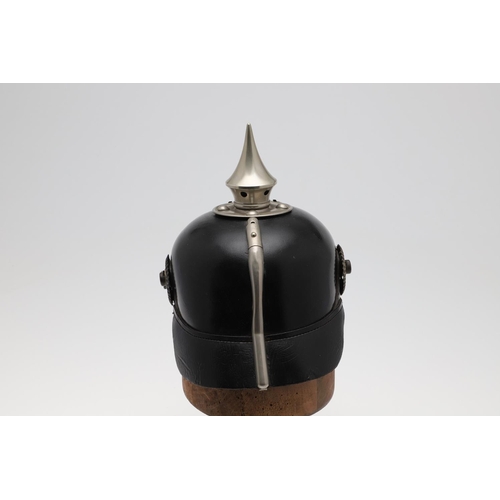 259 - AN IMPERIAL GERMAN BAVARIAN RESERVISTS PICKELHAUBE. A Pre- First World War Bavarian pickelhaube with... 