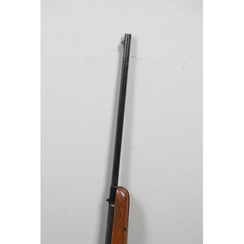 43 - A BSA 177 CADET AIR RIFLE. With a 38cm break barrel, marked to the top 'Birmingham Small Arms Co Ltd... 