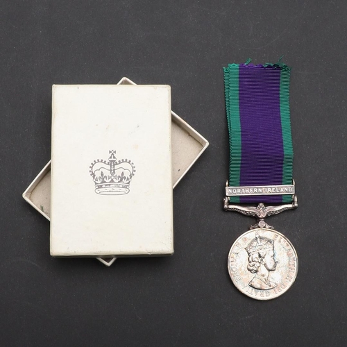 490 - A GENERAL SERVICE MEDAL 1962-2007 WITH NORTHERN IRELAND CLASP. A Queen Elizabeth II General Service ... 