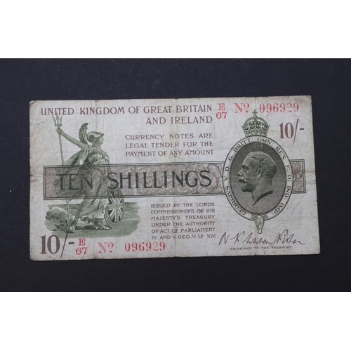 563 - A COLLECTION OF BANKNOTES TO INCLUDE GEORGE V UNITED KINGDOM NOTES AND OTHERS. A collection of bankn... 