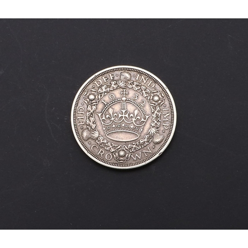 602 - A GEORGE V WREATH CROWN, 1932. A George V Wreath Crown, bare head l. reverse with Crown and date, 19... 