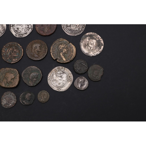 737 - A COLLECTION OF ANCIENT COINS TO INCLUDE ROMAN AND OTHERS. A collection of ancient coins to include ... 