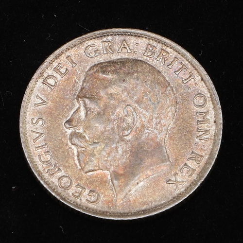 747 - A GEORGE V SHILLING, 1914 AND A SPANISH 5 PESETAS 1897. A George V Shilling, bare head, l. reverse d... 