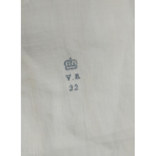 542 - ROYAL INTEREST - QUEEN VICTORIA, RARE PAIR OF BLOOMERS & CHEMISE. A rare pair of Queen Victoria's ha... 